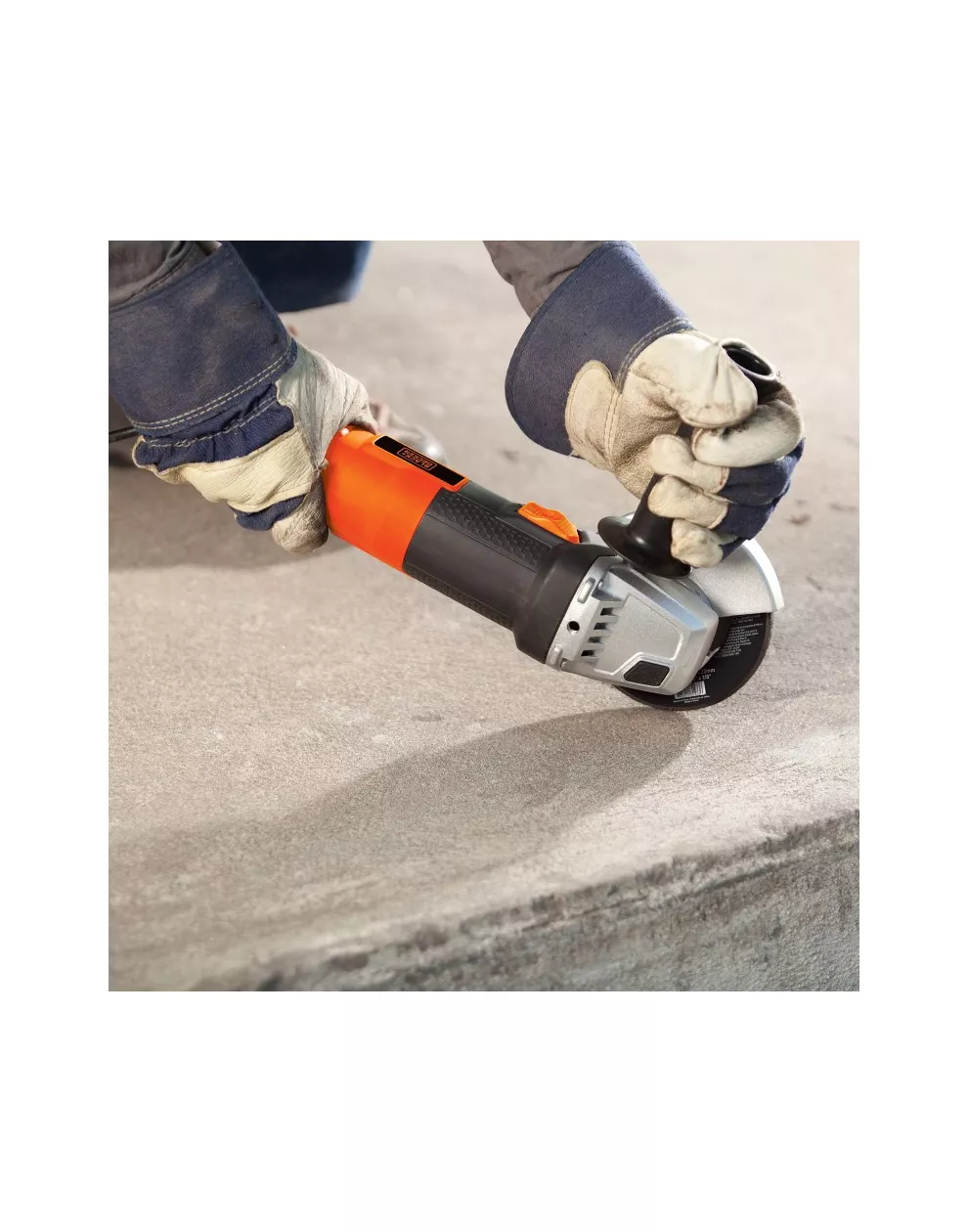 Minipulidora 4.1/2" (115mm) 820W BLACK & DECKER - Imagen 3